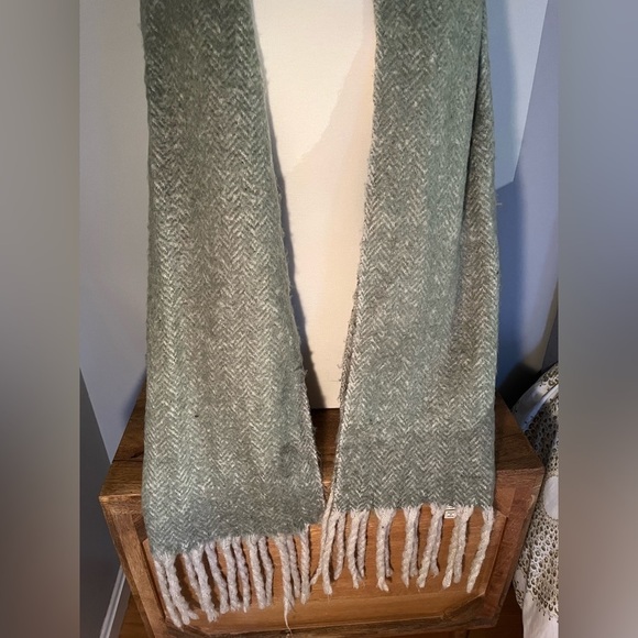 Free people blanket scarf - Picture 6 of 9